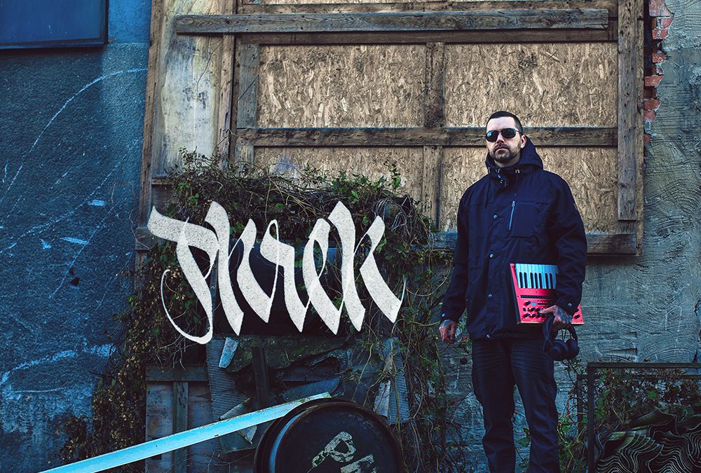 PKREK +-